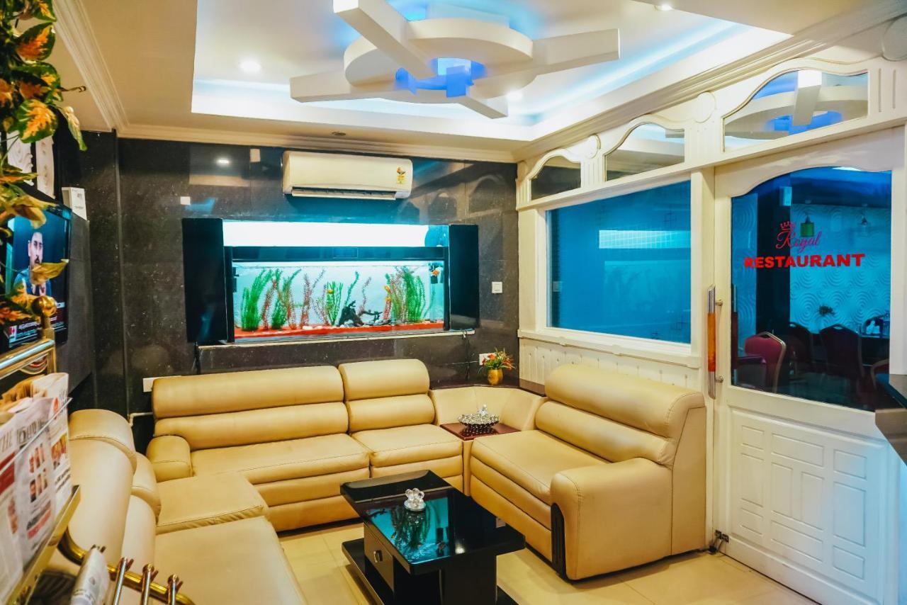 Chothys Park Hotel Thiruvananthapuram Exterior photo